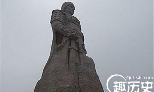 鲫鱼茶叶汤有什么功效网 - 为你提供鲫鱼茶叶汤功效与作用、鲫鱼煮茶叶能降血糖吗